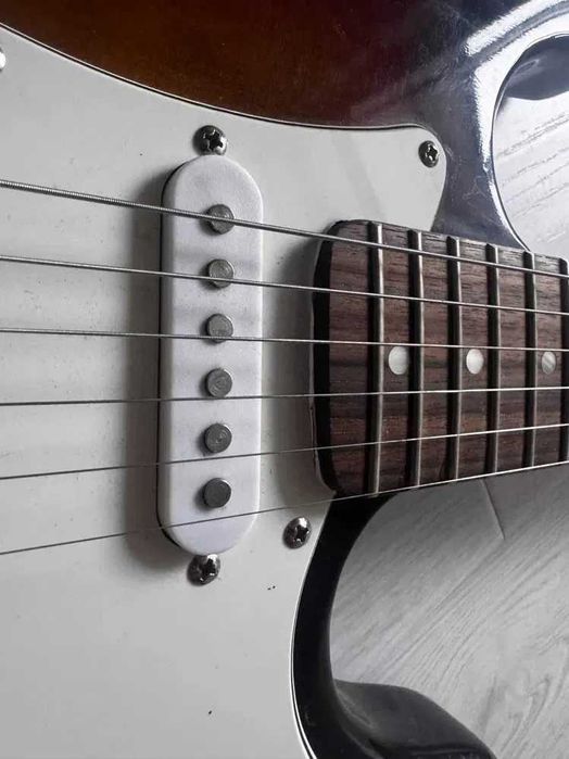 Fender Sunburst Stratocastor Guitar Гитара Фендер