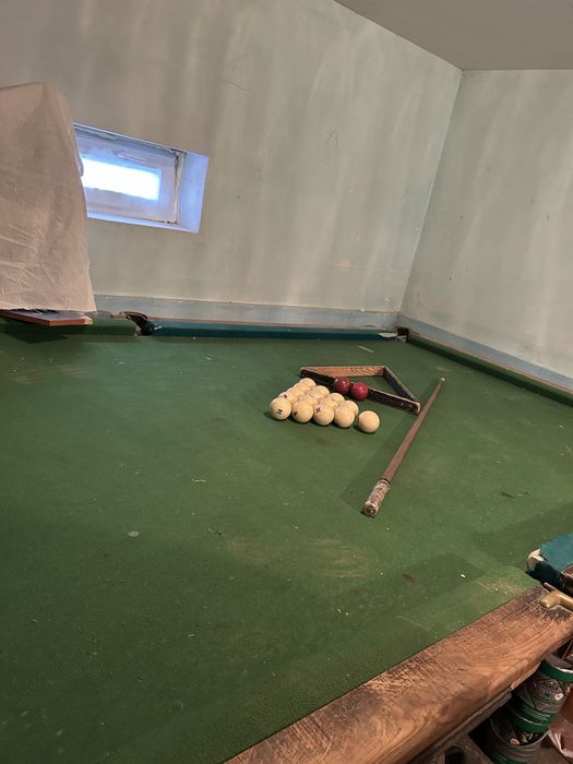 Бильярдный стол