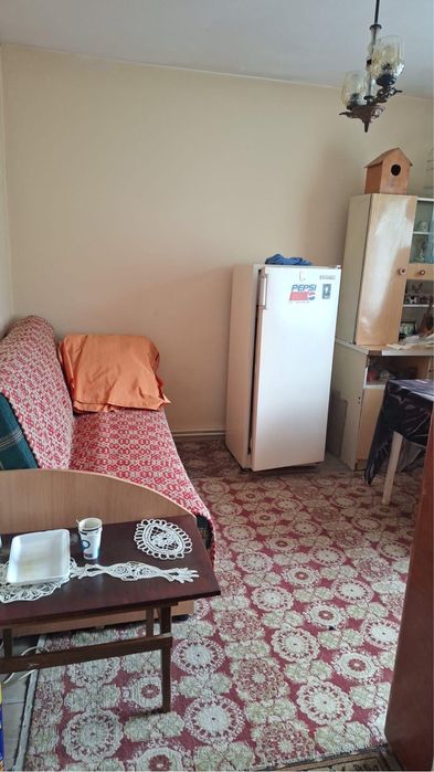 Vand apartament 3 camere