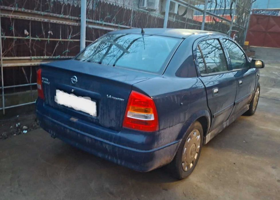 Opel Astra G berlina 1.4 16v avariat, an 2007,65000 km,unic proprietar