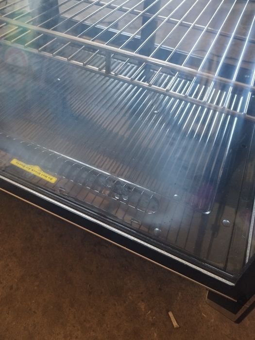 Настолна хладилна витрина Polar