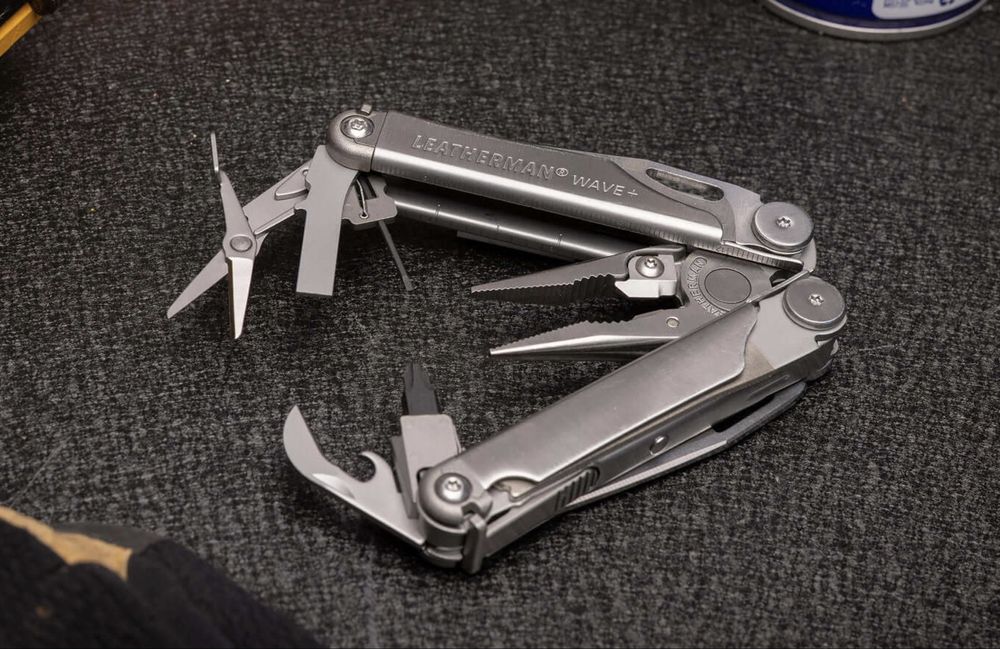 Multitool Leatherman wave + nou cu teaca din piele