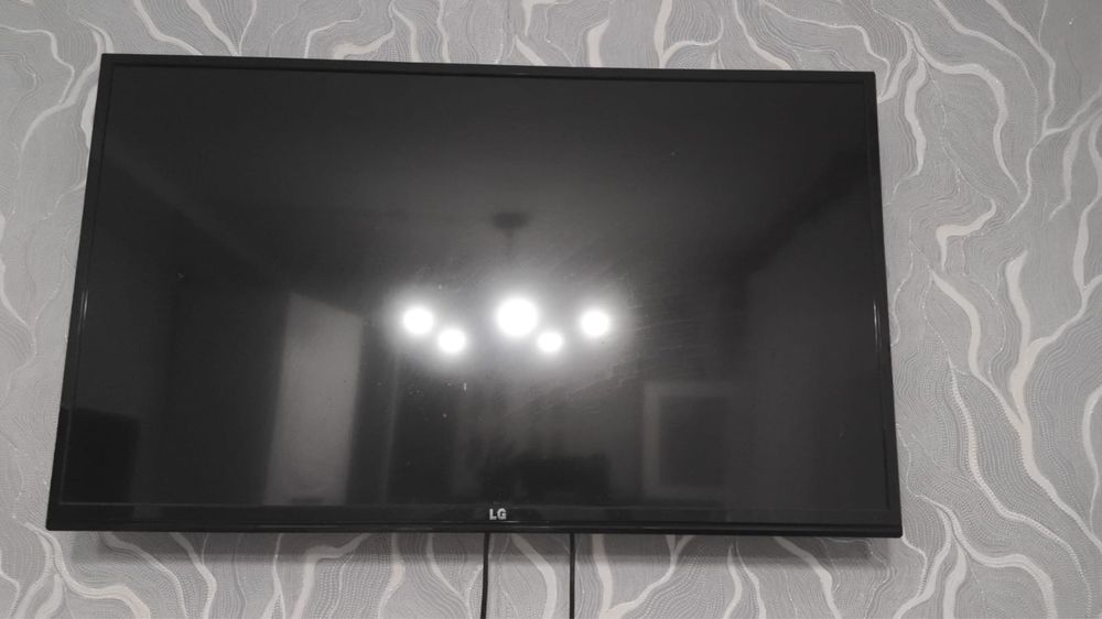Телевизор  LG б/у