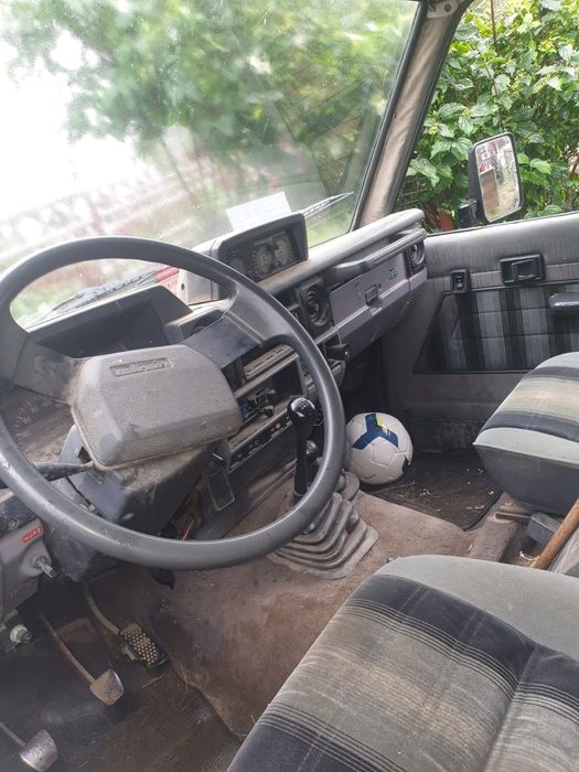 Vând Toyota land cruiser