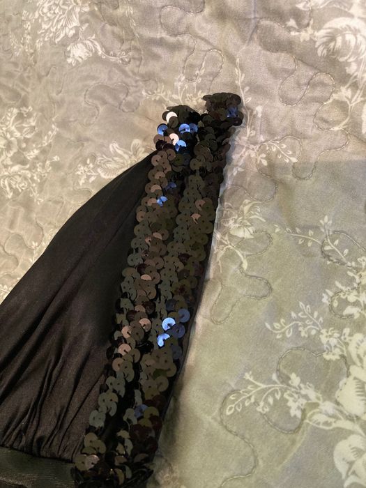 Черна рокля сатен