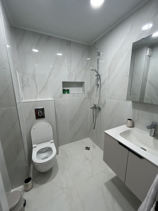 Дава се под наем Двустаен апартамент в Варна, Младост 1 - 65 кв.м за 612 € - Снимка #4