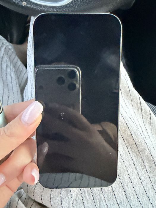 Продаю iPhone 15 Pro
