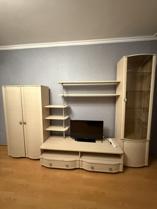 Горка стенка в гостиную