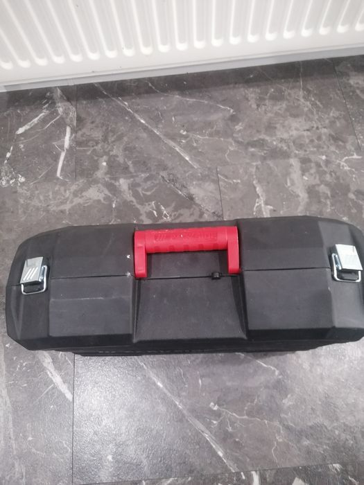 Нов куфар за ъглошлайф акумулаторен Parkside