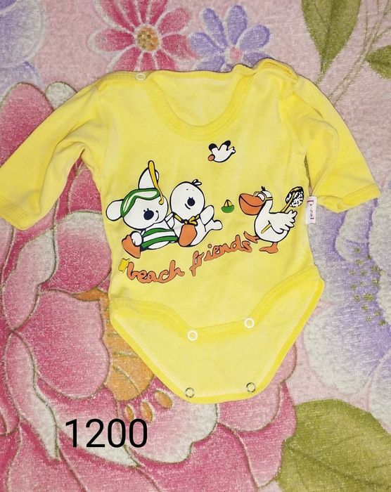 Продам детские вещи