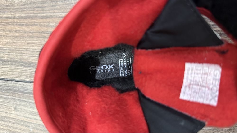 Сапоги и кроссовки Geox