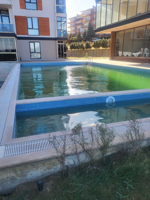 гр.Текирдаг Турция НОВ ТРИСТАЕН апартамент и две парко места