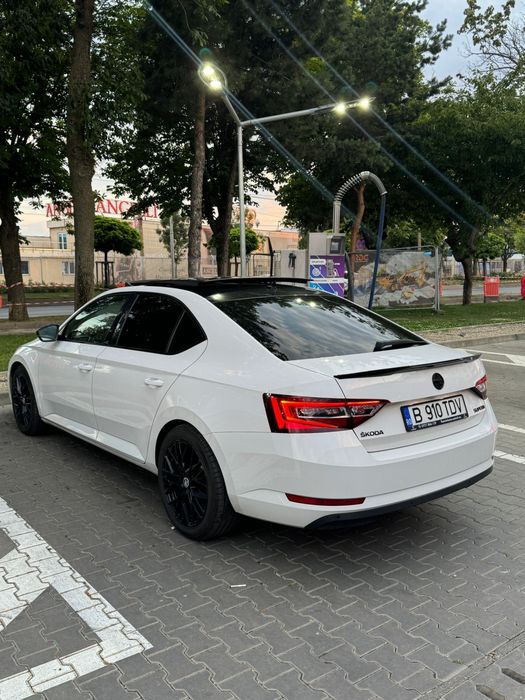 SKODA Superb 2019 — imagine 5