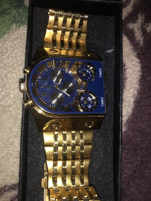 Ceas oulm nou nepurtat