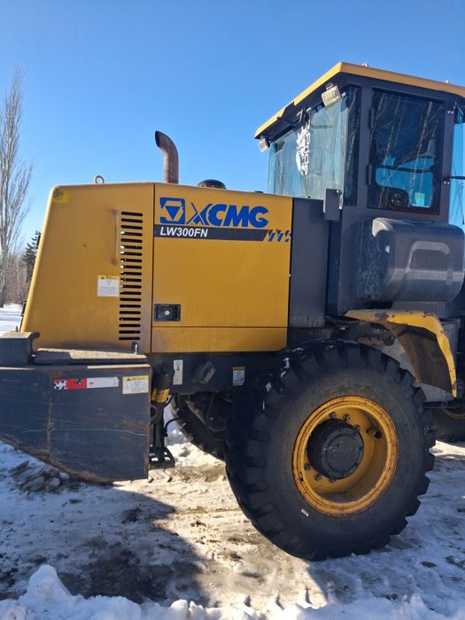Погрузчик LW300FN