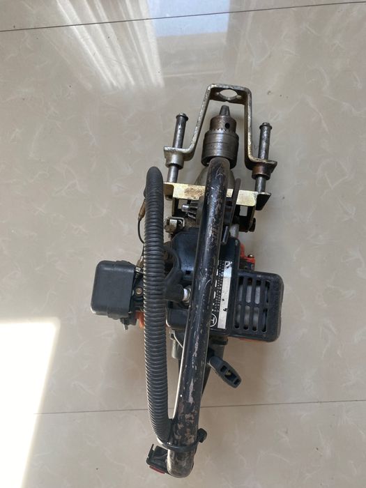 Mașină de găurit robel