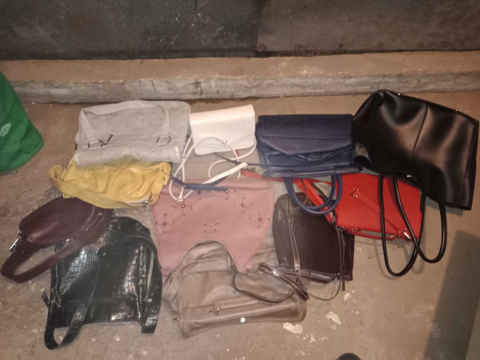 Genti si posete dama femei si rucsaci copii lot 17 buc