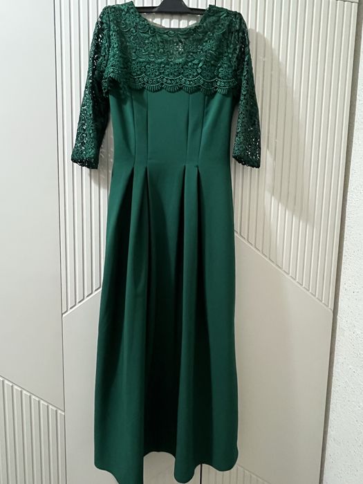 Продам вечерние платья