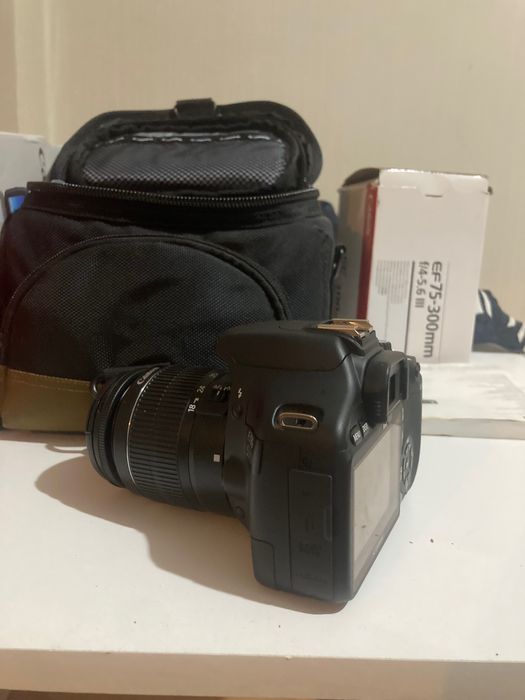 Продам фотоаппарат canon d550