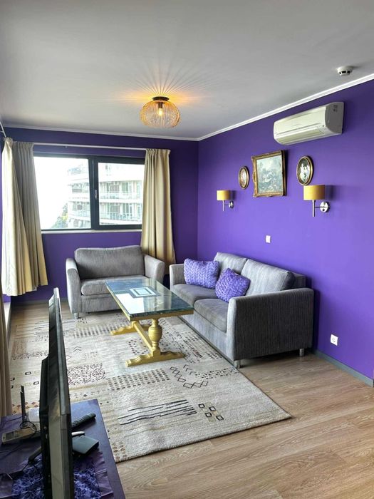 Продавам апартамент на първа линия на морето в гр. Бяла 186кв.м.