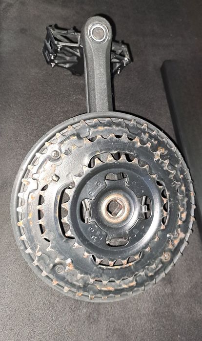 Angrenaj pedalier cu pedale