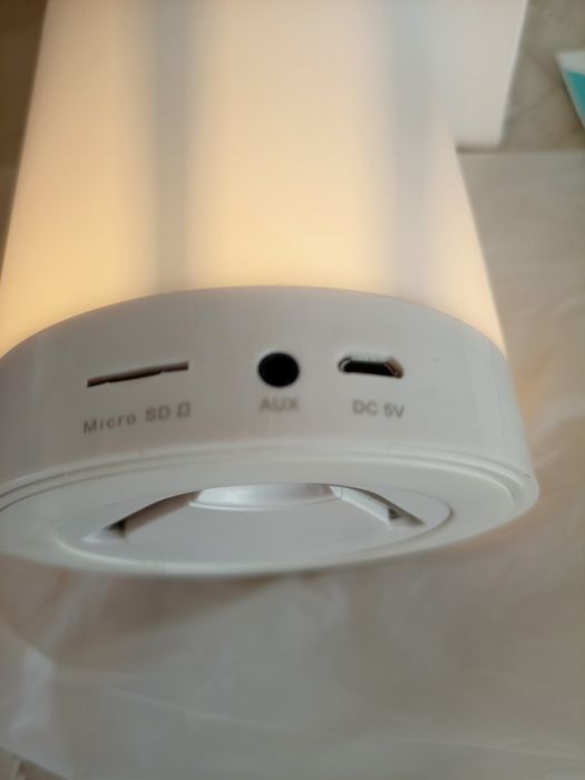 Boxă bluetooth wireless Wink S17A cu lumini led.