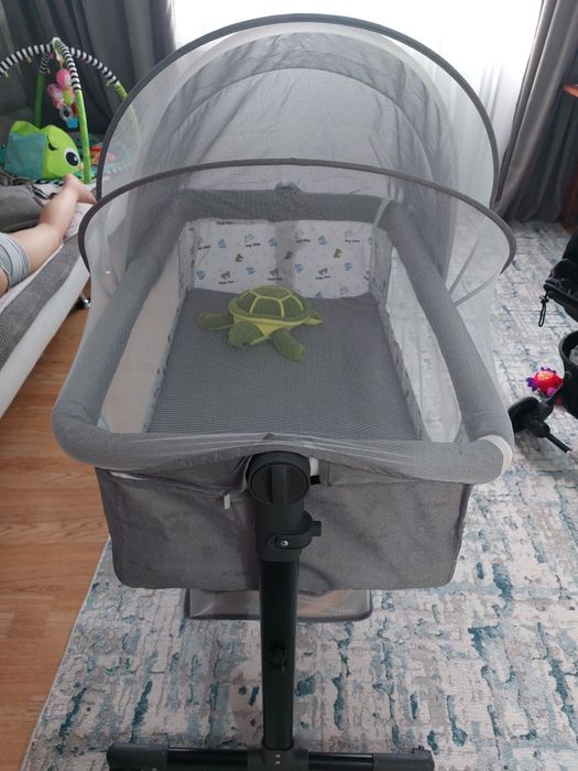 Манеж-кровать, без функции качания для детей от 0 до 12 месяцев