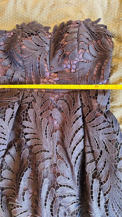 Елегантни рокли хс - м размер