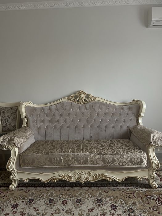 Диван б/у в хорошем состоянии