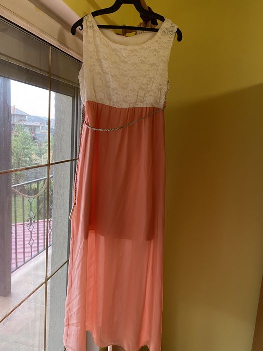 Vand rochii evenimente