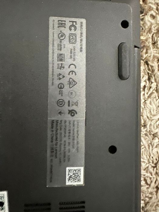 Ноутбук Lenovo продаю