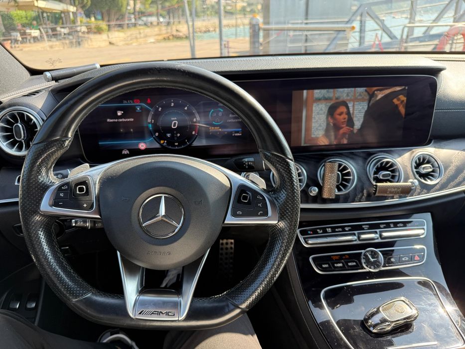 Mercedes Benz E 220D AMG Automat Piele Distronic Navi 2018 km reali!!