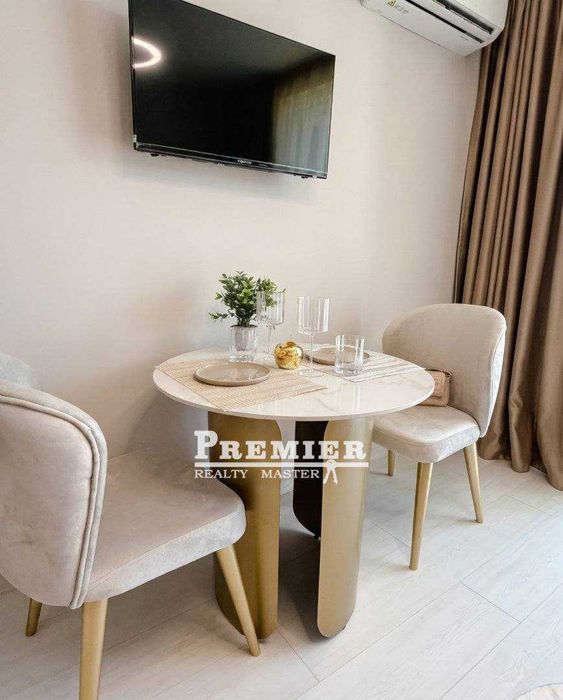 Продава се Двустаен апартамент в к.к. Слънчев бряг - 64 кв.м за 2500 €/кв.м - Снимка #3