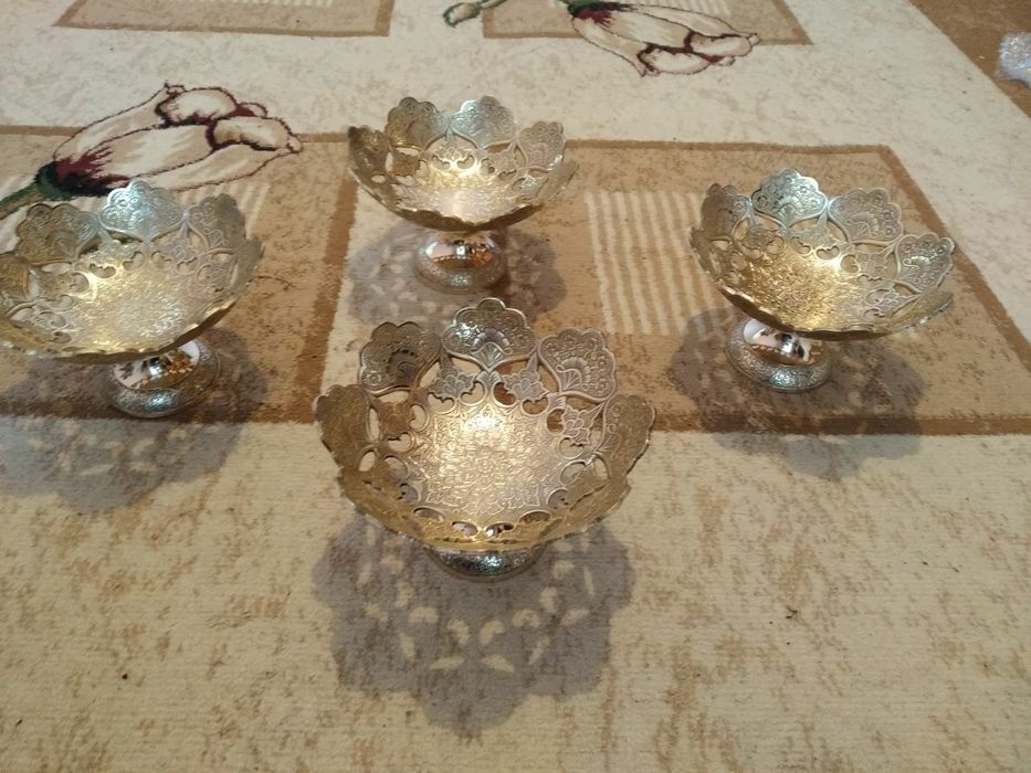 Посуда,Вазы,  Чак Чук,шоколадницы,этажерки Новая из Индии Латунь ручна