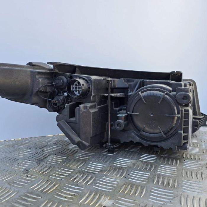 Far stanga XENON Land Rover Range Rover Evoque