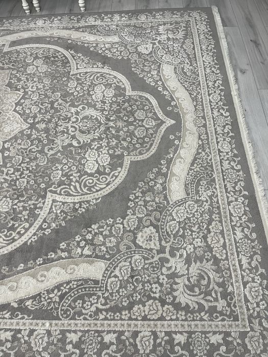 Продам ковры 2,5х3,5. Пр-во Турция