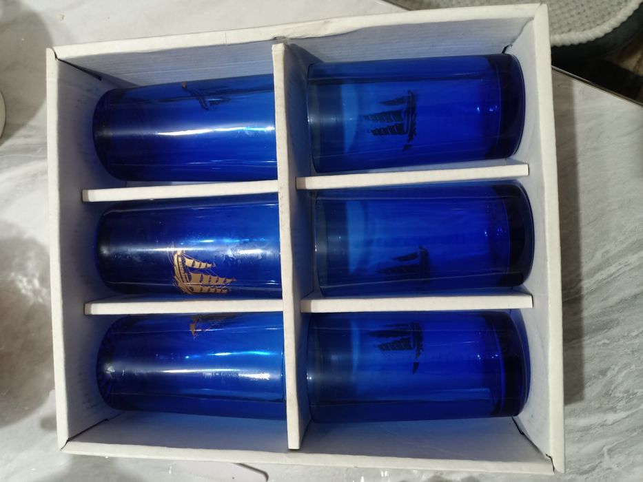 Посуда тарелки набор стаканов