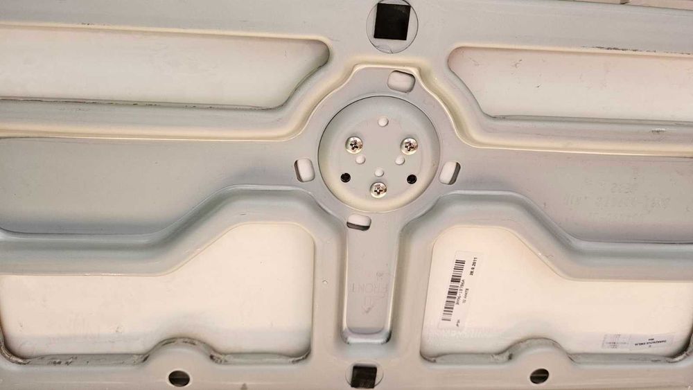 Стойка и Дистанционно за телевизор Самсунг 32 инча