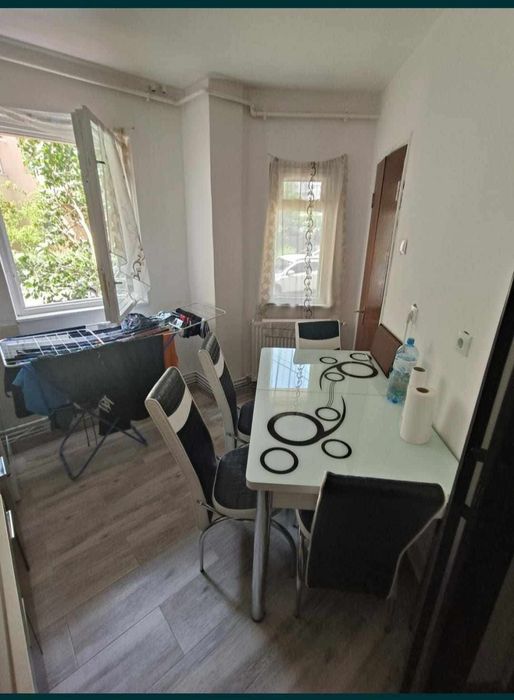 Apartament de închiriat