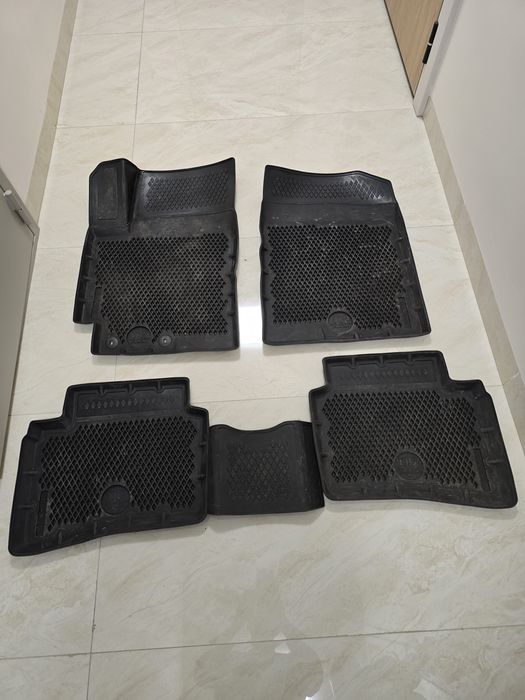 Продам полики на Хундай акцент!