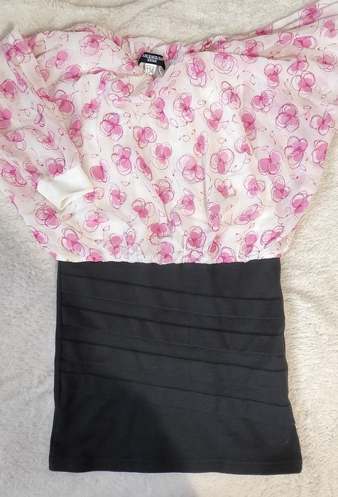 Официални детски роклички и облекла