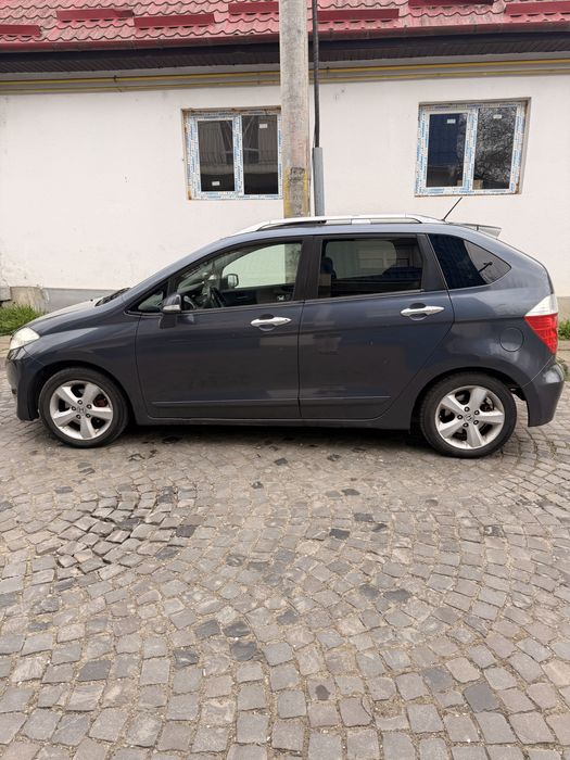 Vand Honda FR-v 2.2 diesel 6 locuri
