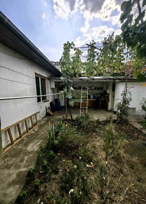 Продава се Къща в Разград, Варош - 269 кв.м за 856 €/кв.м - Снимка #18