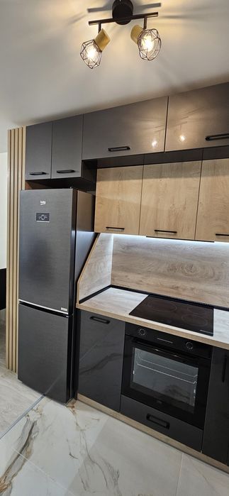 Дава се под наем Двустаен апартамент в Варна, Младост 2 - 70 кв.м за 950 € - Снимка #3