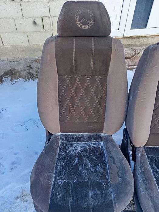 Vând bancheta   sprinter   în stare perfectă! De funcționare