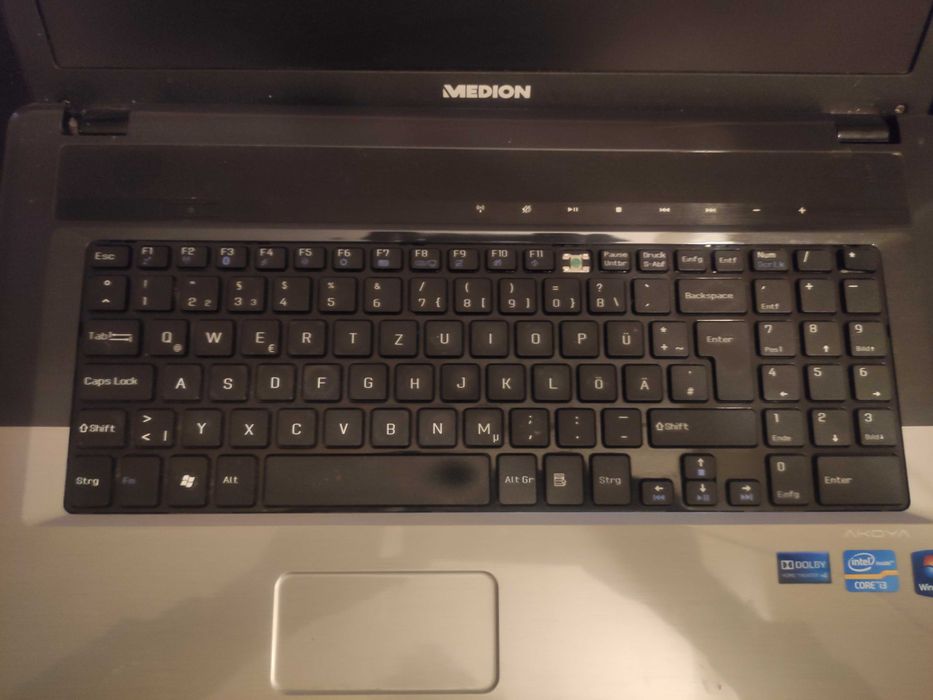 Medion Акoya E7220