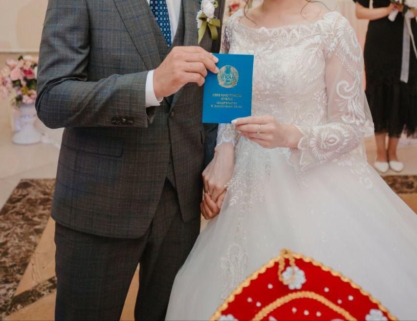 Свадебные платье