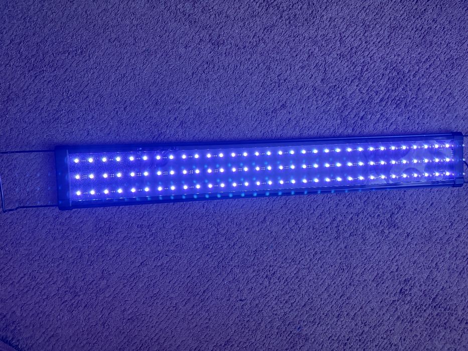 Продам светильник для аквариума 90см