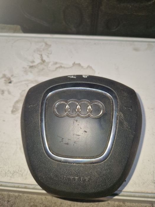 Airbag volan Audi A5 2008 cod 8K0880201g