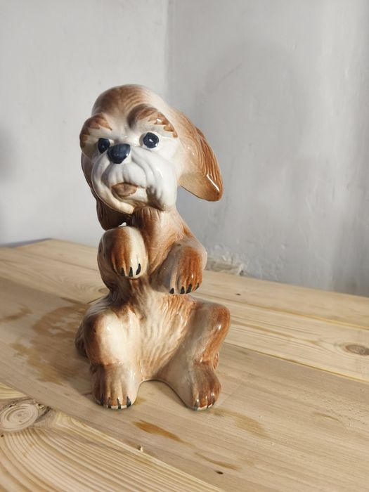 Vând bibelou ceramica catel